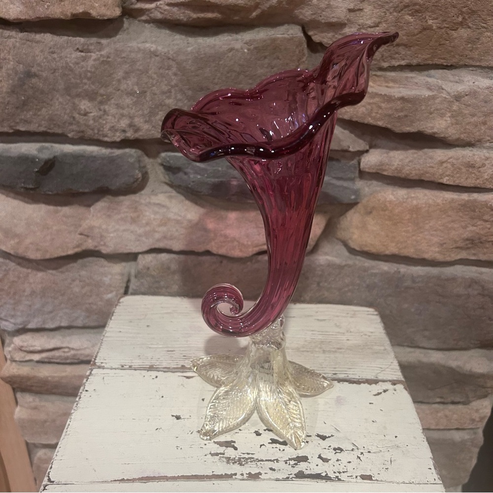 Fenten cranberry Jack in the pulpit vase.‎